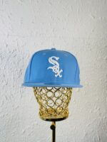 Casquette bleue boutique chez Carlos